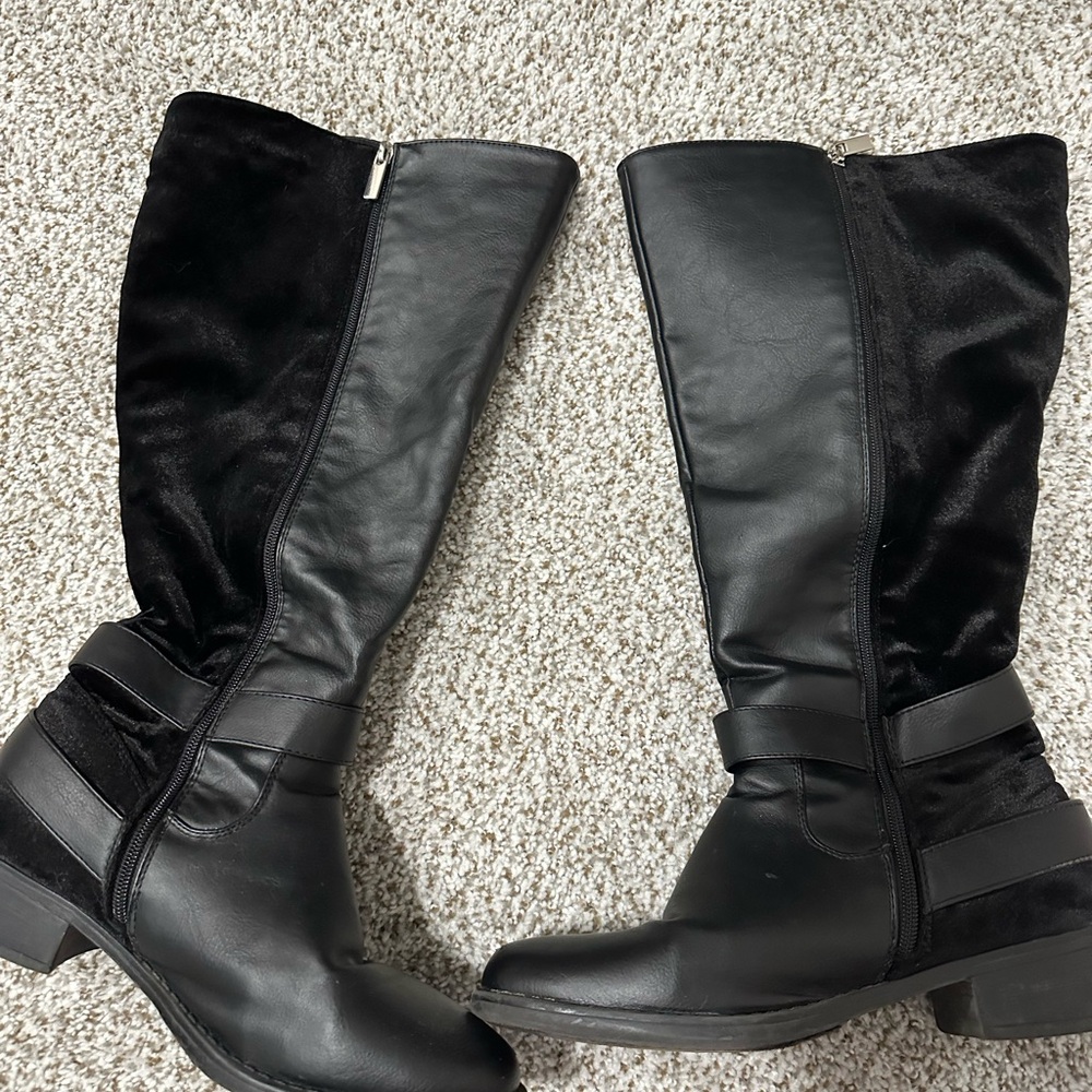 Black knee-high boots